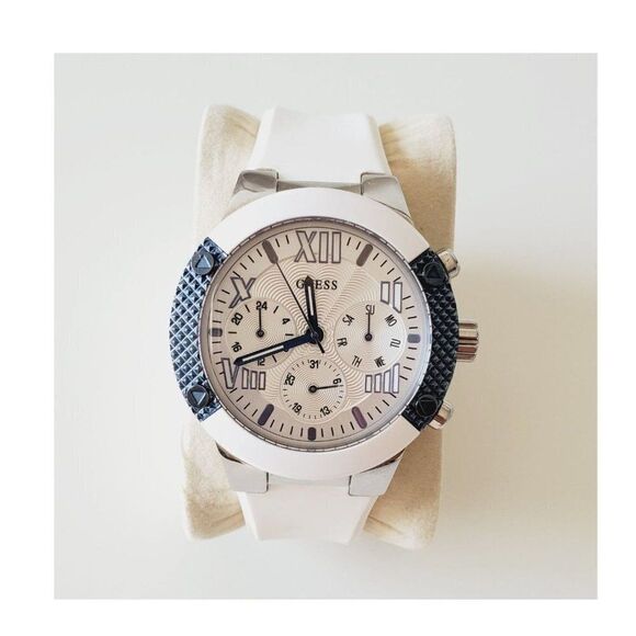 GUESS Multi-function Dial Unisex Watch U0772L3 EUC - Picture 2 of 6